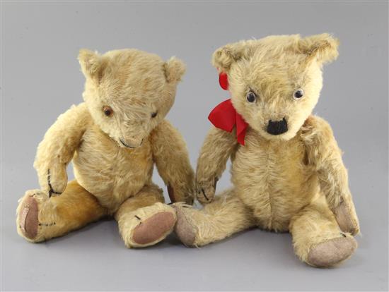A 1930s Chiltern bear and a Peacock bear, tallest 15in.